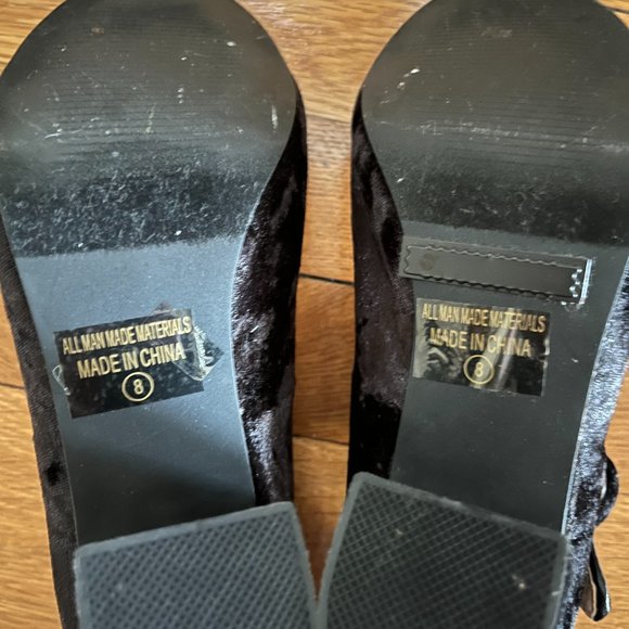 Chase + Chloe Black Velvet Mary Jane Style Heels - Picture 8 of 8